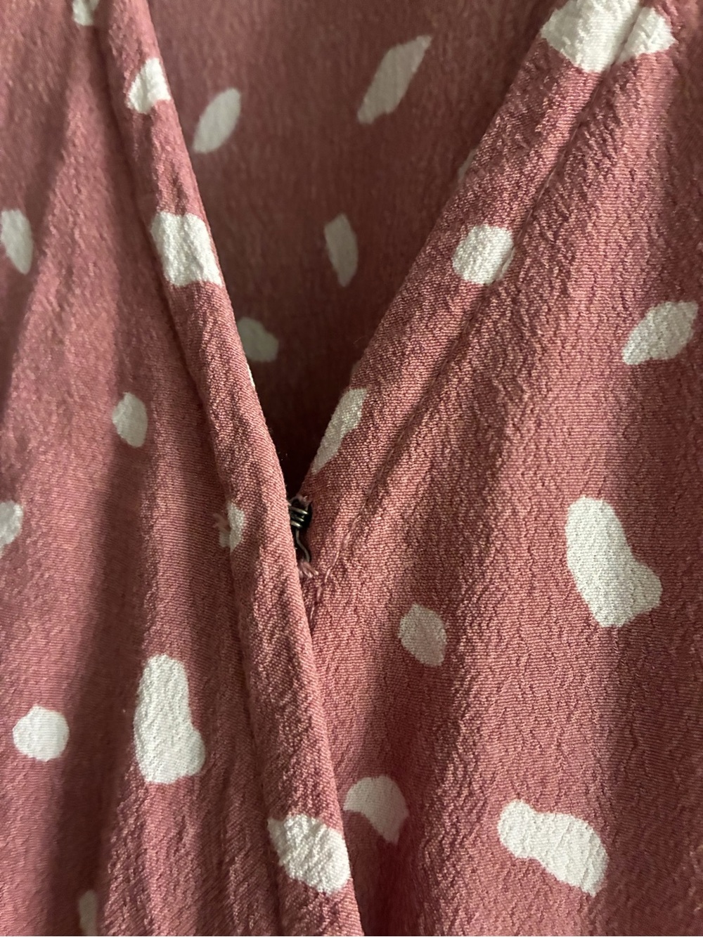Dusty pink wrap dress with tie waist - Picture 4 of 5